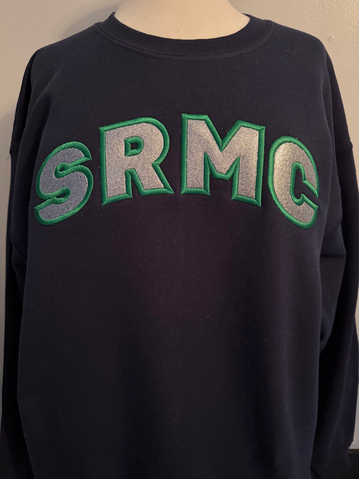 SRMC embroidered glitter applique crewneck